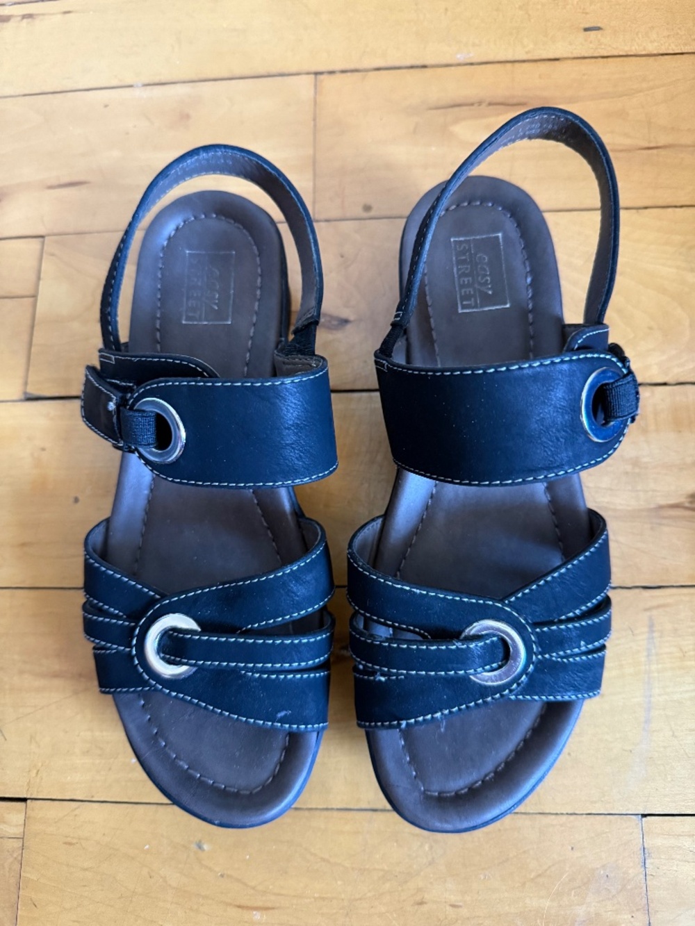 Easy Street Black Leather Comfort Wedge Sandals 7